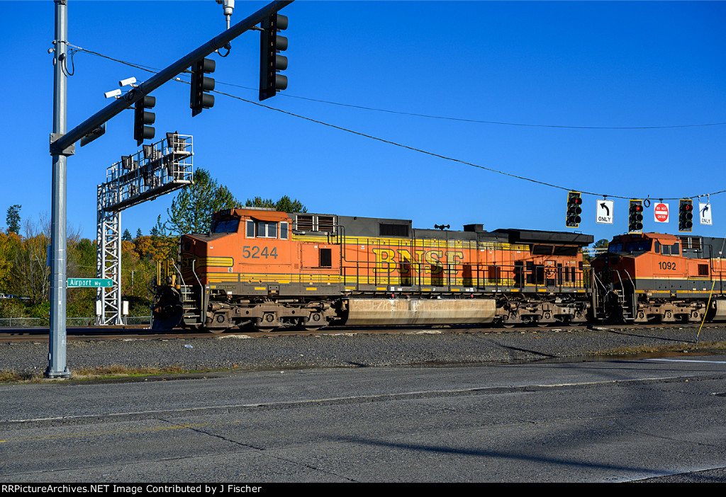 BNSF 5244